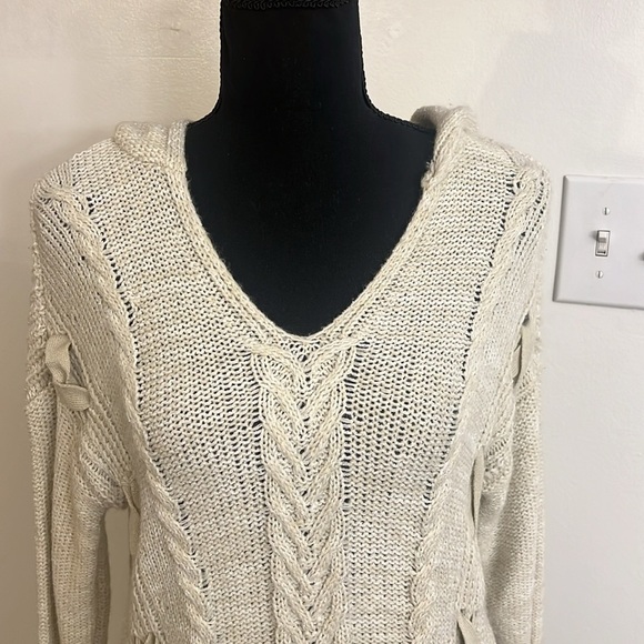 American Rag Cie Hooded Sweater, Sz. XXS. - Picture 4 of 11